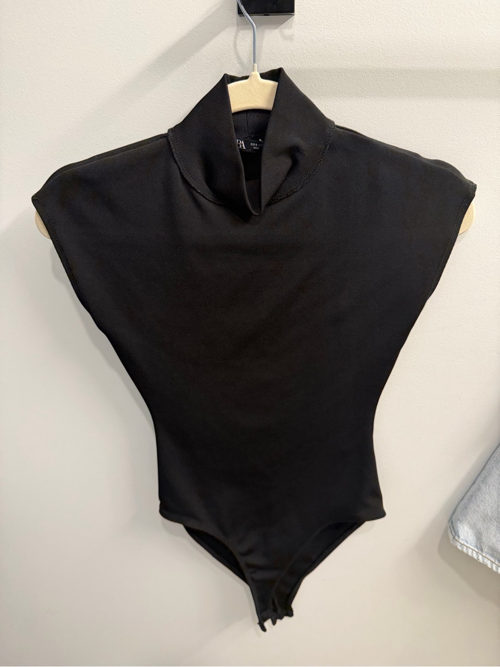 Zara Black Mock Neck Cap Sleeve Bodysuit Size Small